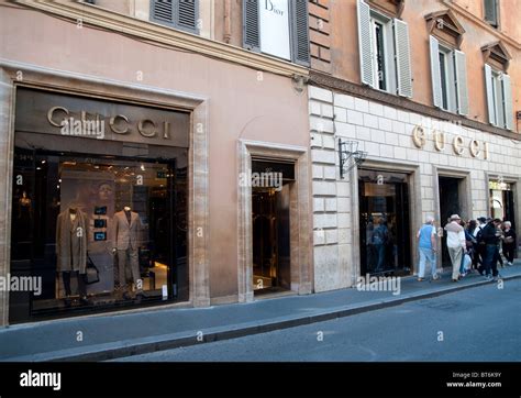 via condotti roma gucci